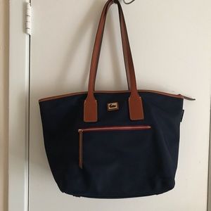 Dooney & Bourke Wayfarer Women’s Tote Bag